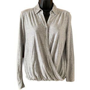 BANANA REPUBLIC Women's Size M Collared Button Up Shirt Gray Color Wrap Hem